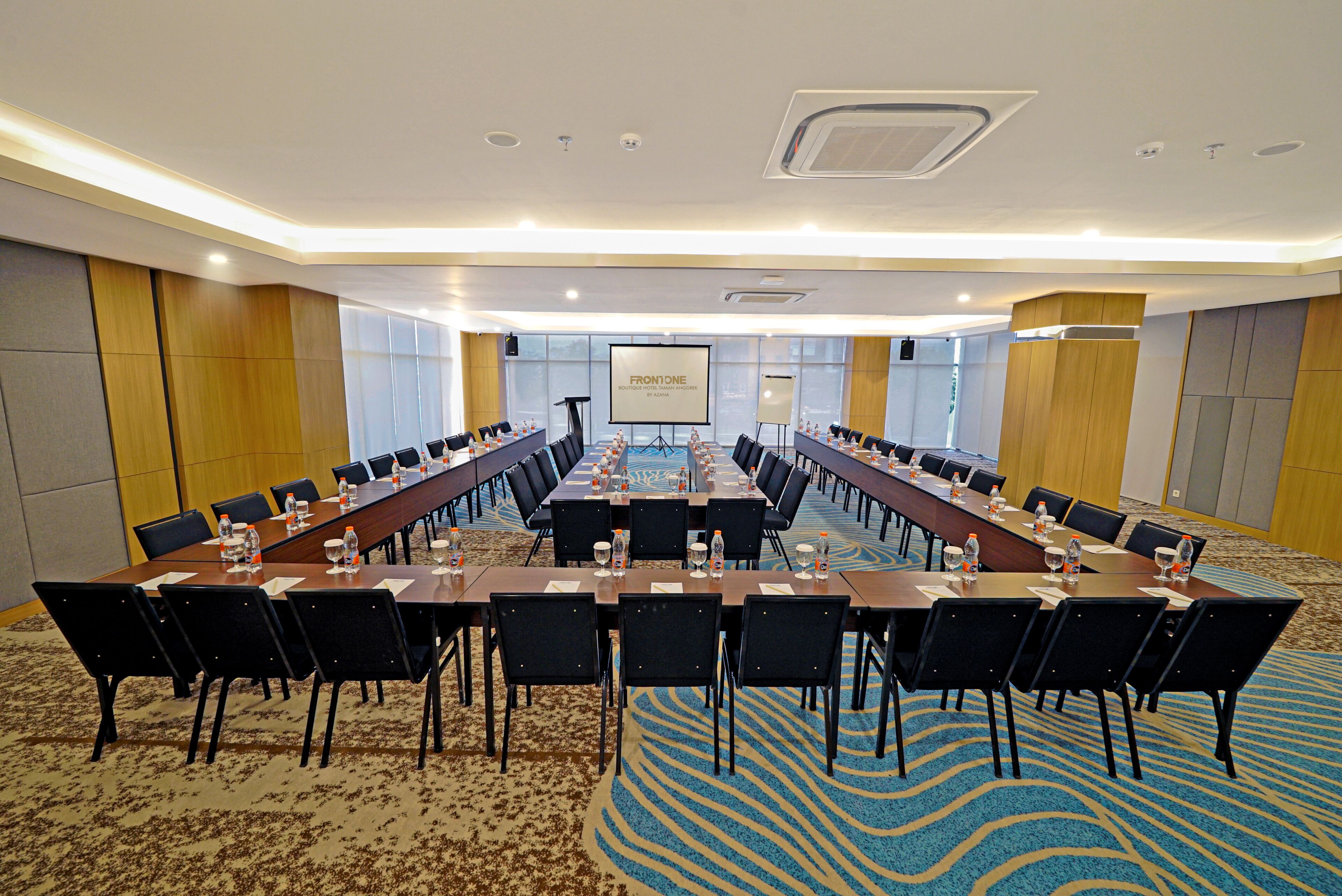 Photo - Front One Boutique Hotel Taman Anggrek