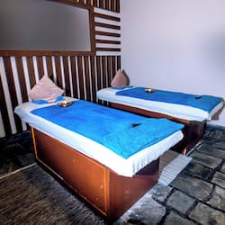 Massages des tissus profonds, massages thaïs, massages sportifs