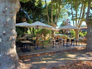 Restauration extérieure