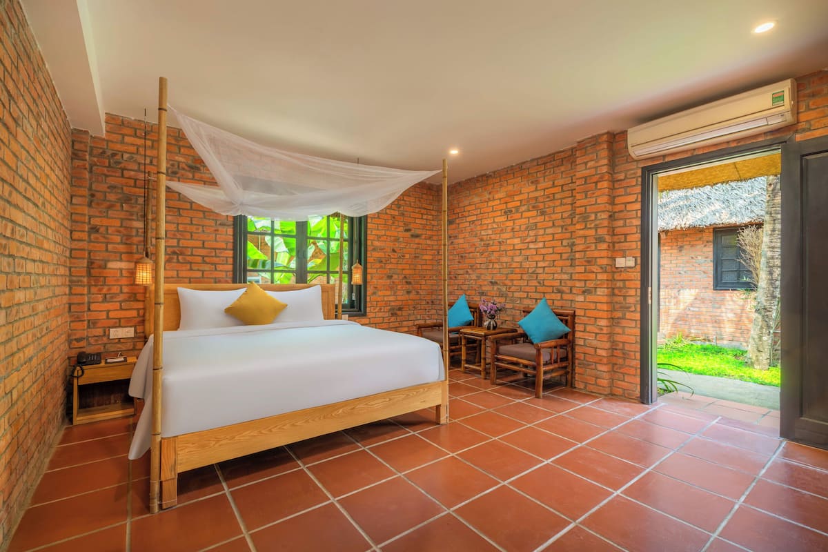Grand Deluxe Double Room with Garden View