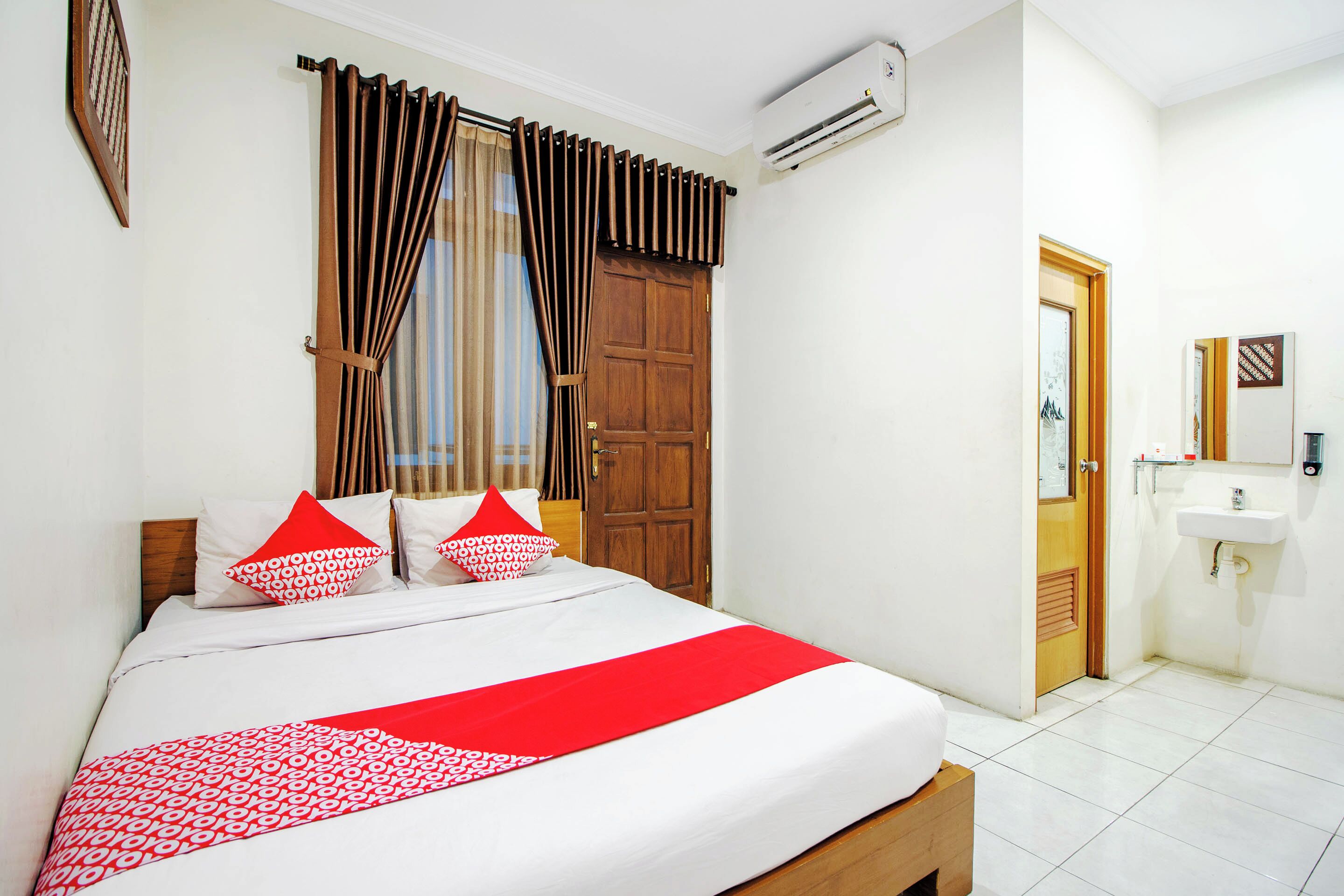 Kamar Double Deluks | Meja kerja, Wi-Fi gratis, dan seprai linen