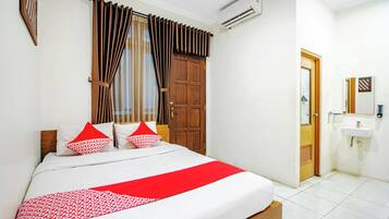 Kamar Double Deluks | Meja kerja, Wi-Fi gratis, dan seprai linen