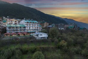 Aerial view -  Echor HImalayan Heights Resorts & Spa Manali (Manali)