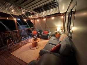 Smart-TV, Kamin, Videospiele