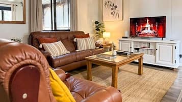 Smart TV, fireplace, video games