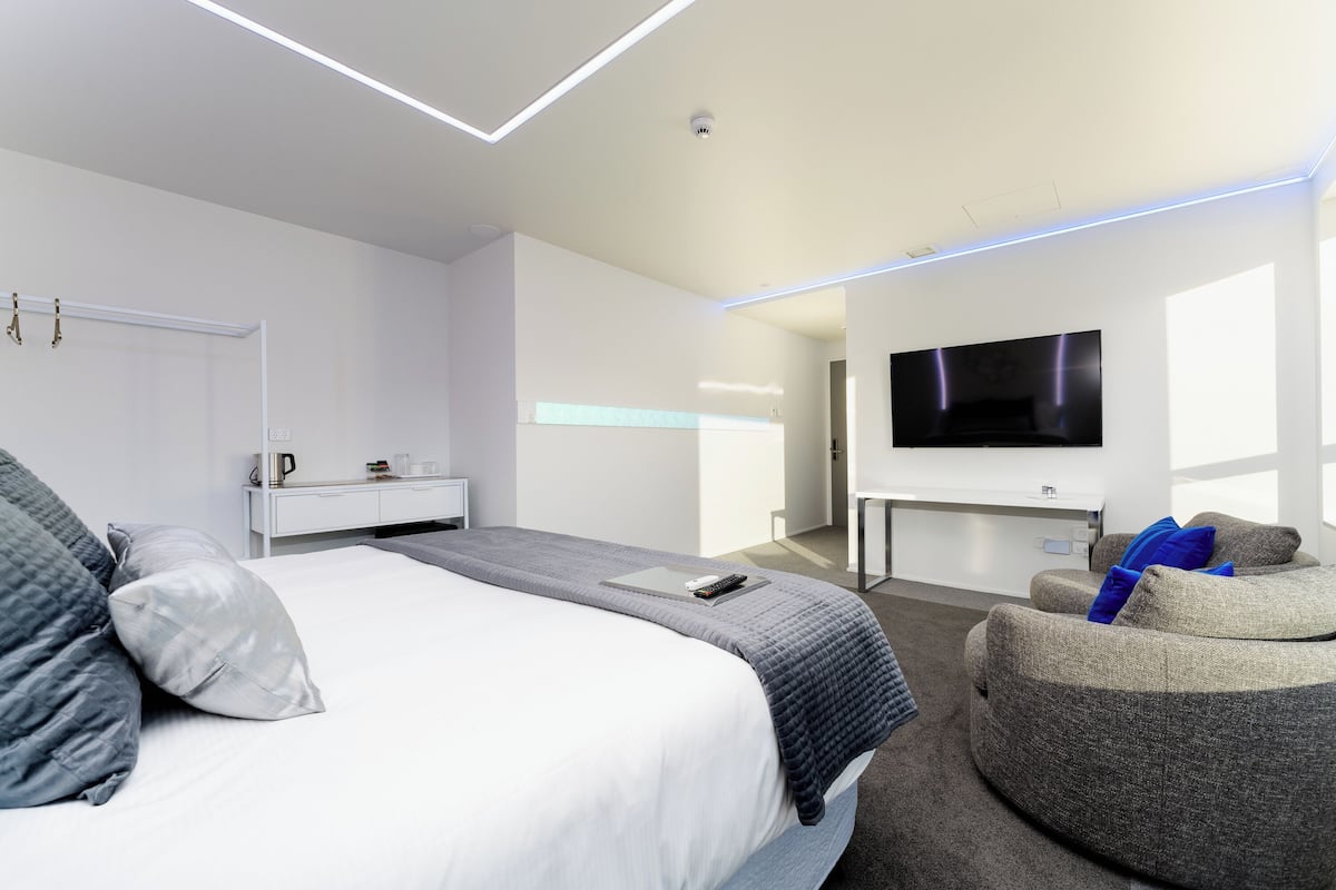 1 bedroom, laptop workspace, blackout curtains, iron/ironing board