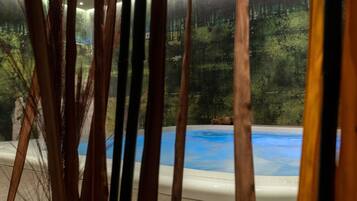 Bathtub spa indoor