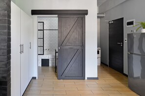 Standard Studio | Individually decorated, individually furnished, laptop workspace - The Heriot City Centre Apartments (Cape Town)