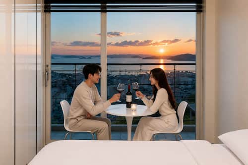 Deluxe Double Room, Sea View | Premium bedding, individually decorated, individually furnished, desk