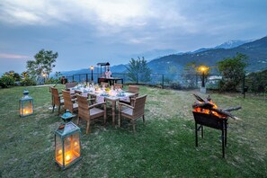 BBQ/picnic area - Brij Anayra, Dharamshala | A Himalayan Luxury Retreat (Dharamshala)