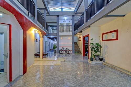 OYO 3012 Coupis Guesthouse Syariah