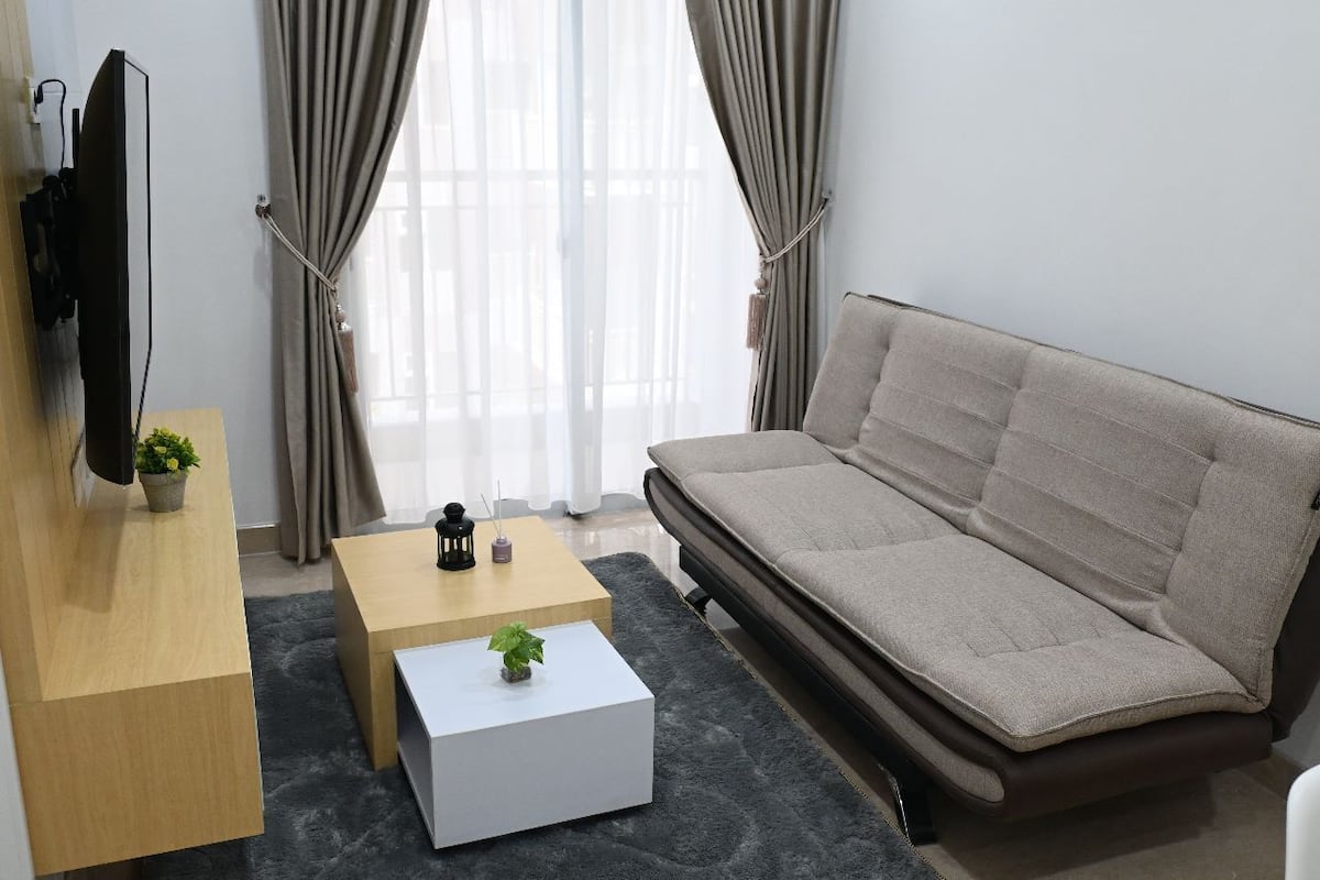 Royal apartman, 2 hálószobával | Nappalirész | Okostévé és kandalló