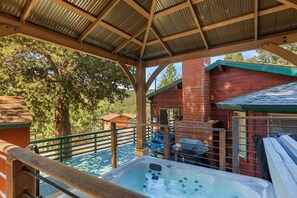 Tina de hidromasaje al aire libre