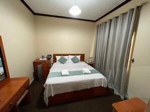 Standard Studio | In-room safe, individually furnished, laptop workspace, free WiFi - Al Jazeerah Hotel (Sharjah)