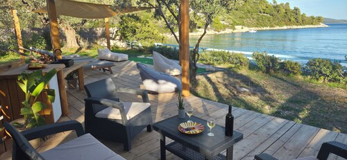 Actaea, Relaxing Villa by the seashore.