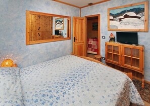 2 bedrooms - 2 Bedroom Apartment in Sauze d'Oulx (Sauze d'Oulx)
