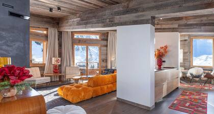 Luxury Ski Chalet in Old Avoriaz - 11 Guests with Sauna, Fireplace, and Concierge Services