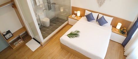 Deluxe Double Room | 1 bedroom, in-room safe, individually decorated, individually furnished