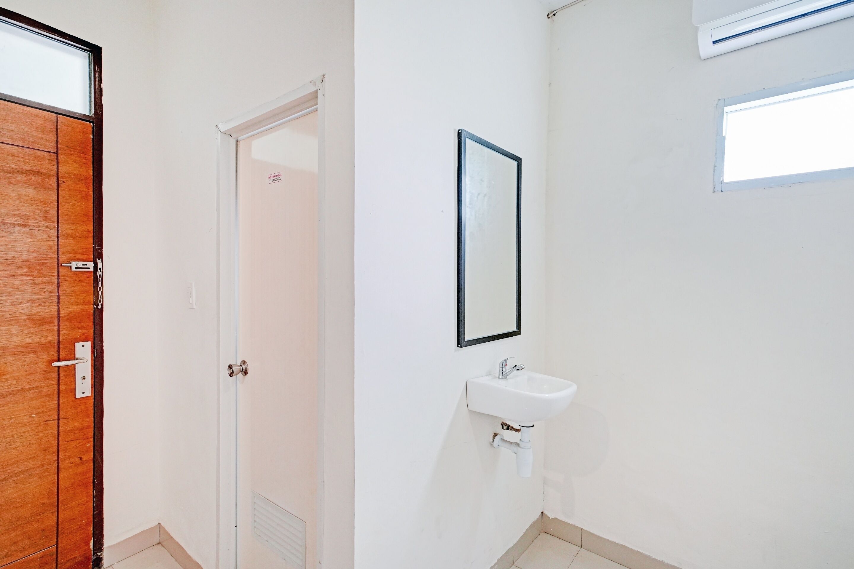 Foto - RedDoorz at STM Suite Medan Amplas