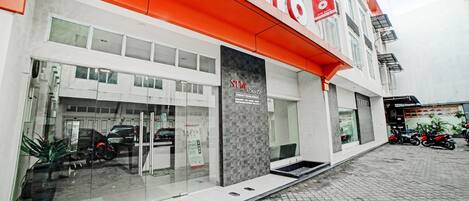 Façana frontal de l'allotjament