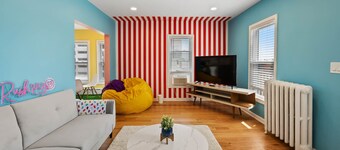 Funky and Cute 1BR Beach Block Apt | 2 min from BW