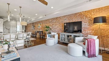 TV, stereo, offices