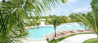 Luxurious Aqua Esmeralda Apartment directly on the beach. Your perfect holiday.