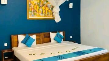 Chalet Deluxe, 1 très grand lit | 1 chambre, literie hypoallergénique, coffres-forts dans les chambres