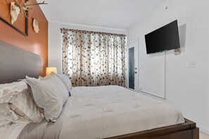 2 chambres, bureau, fer et planche à repasser, accès au Wi-Fi (inclus)