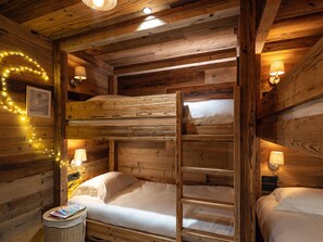 5 bedrooms, free WiFi