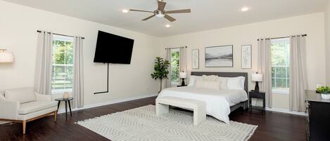 4 soverom, strykejern/-brett, reiseseng for barn og wi-fi (inkludert)