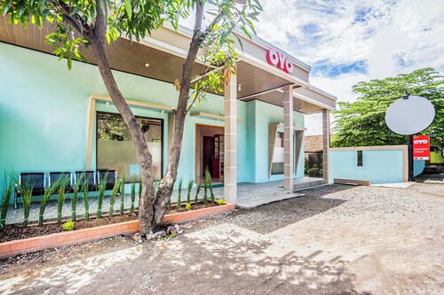 SPOT ON 2974 Penginapan Roma 88