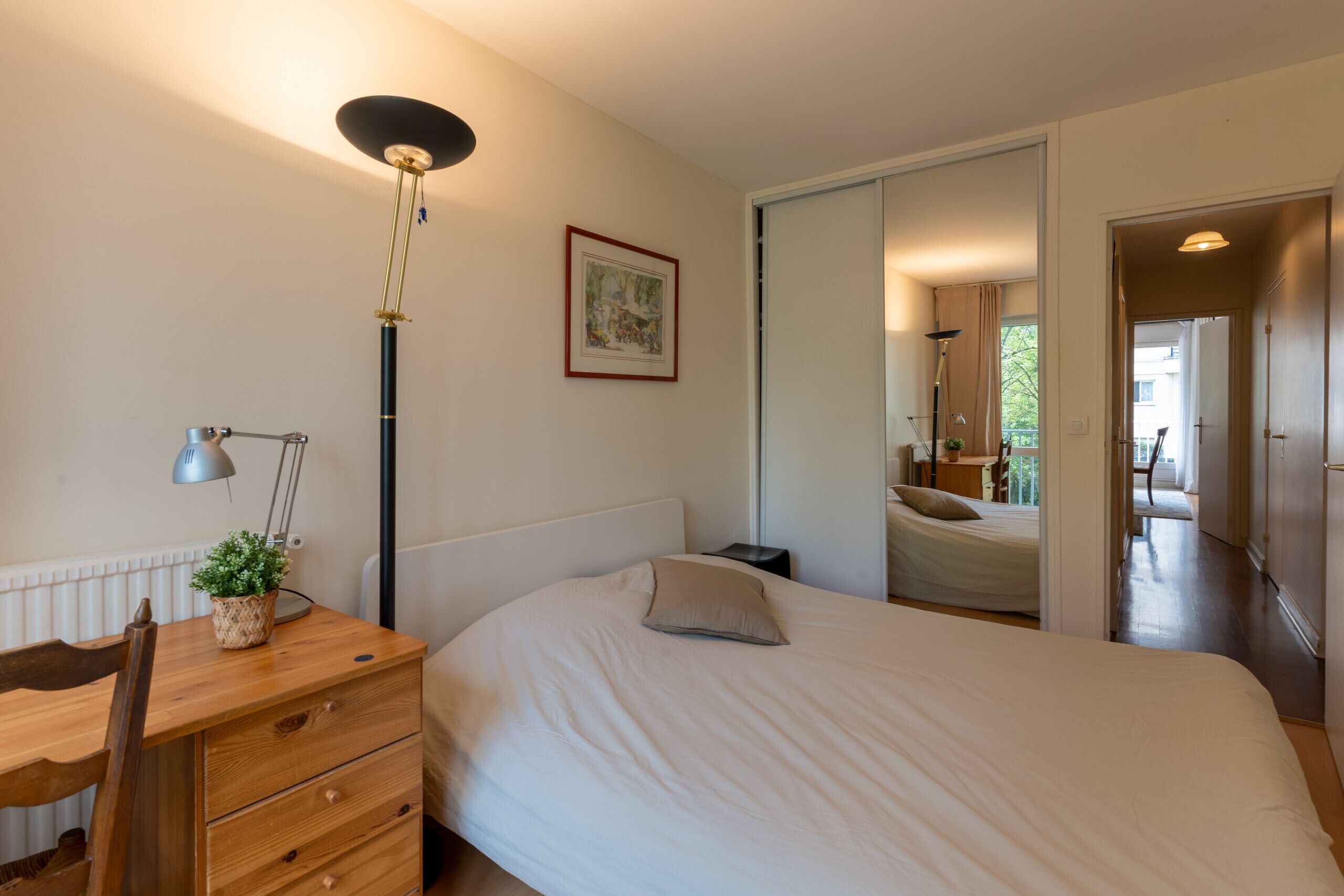 2 室のベッドルーム、アイロン / アイロン台、WiFi (無料)、ベッドシーツ