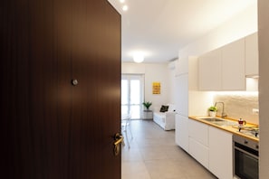 Interior entrance - notaMI - Brenta Top Floor - MM3 (Milan)