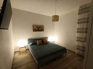 2 sovrum, strykjärn/strykbräda, wi-fi och sängkläder