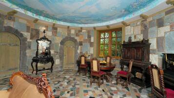 Casa de ciudad presidencial | Área de sala de estar | Televisión de pantalla plana y piso con calefacción