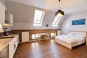 Minibar, in-room safe, desk, laptop workspace - Stabu Sēta Apartments (Riga)