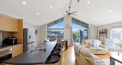 Blue Bayou in Coronet Bay