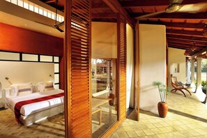 Villa | 3 chambres, coffres-forts dans les chambres, rideaux occultants