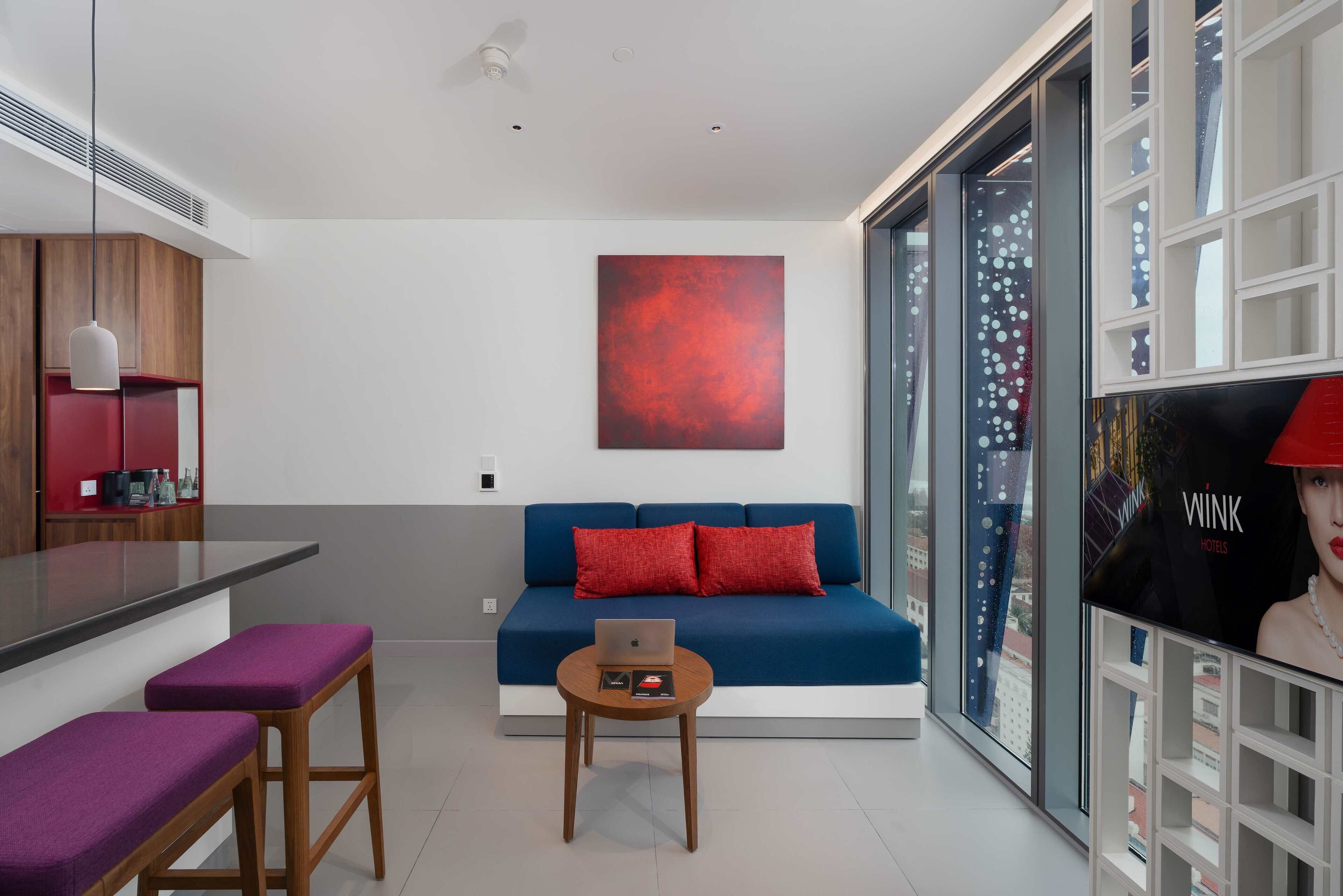 Smart TV 43 polegadas com canais a cabo, filmes pagos