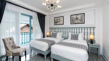 Quarto casal superior | Camas com colchões de espuma com sistema de memória, cofres nos quartos