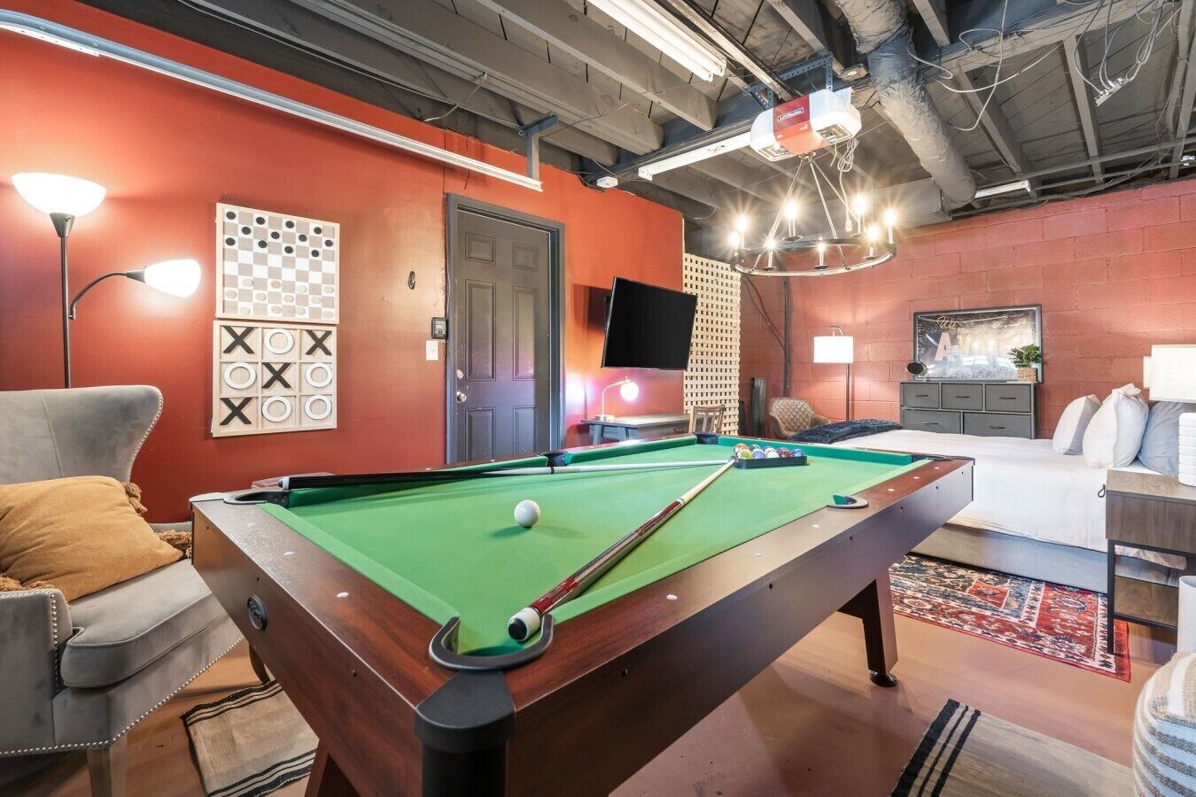 Parkside Juke Joint: Game Room, Pet-friendly Bhm Home! - Birmingham, AL