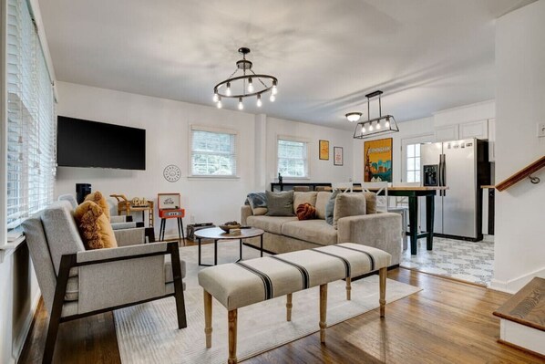 Smart TV, video games