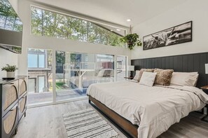 2 Schlafzimmer, Schreibtisch, Bügeleisen/Bügelbrett, WLAN