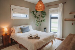 3 bedrooms, iron/ironing board, free WiFi, bed sheets - MSU Access Friendly Fully Loaded Bohemian Design (Bozeman)