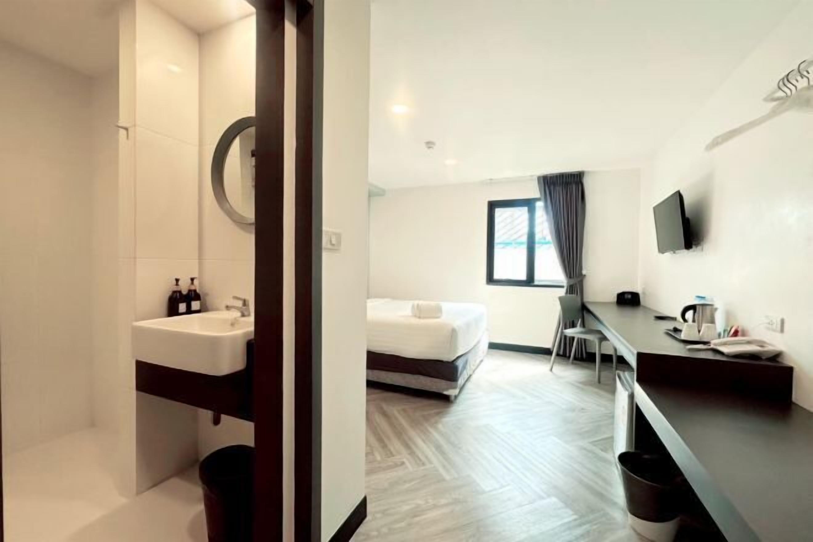 ตู้นิรภัยในห้องพัก, เตารีด/โต๊ะรีดผ้า, Wi-Fi ฟรี, ผ้าปูที่นอน