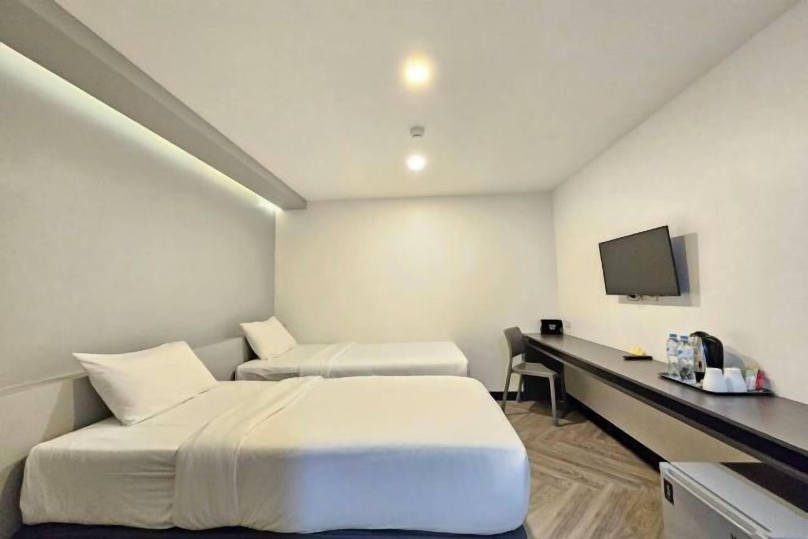 Zimmersafe, Bügeleisen/Bügelbrett, kostenloses WLAN, Bettwäsche