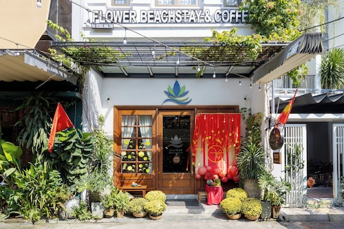 Flower Beachstay & Coffee
