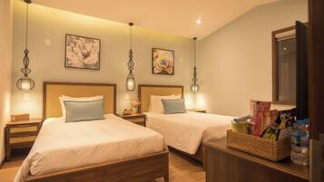 Superior Twin Room | Premium bedding, minibar, in-room safe, desk