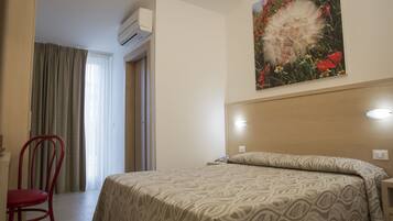 Classic-Doppelzimmer | Zimmersafe, Schreibtisch, schallisolierte Zimmer, kostenloses WLAN